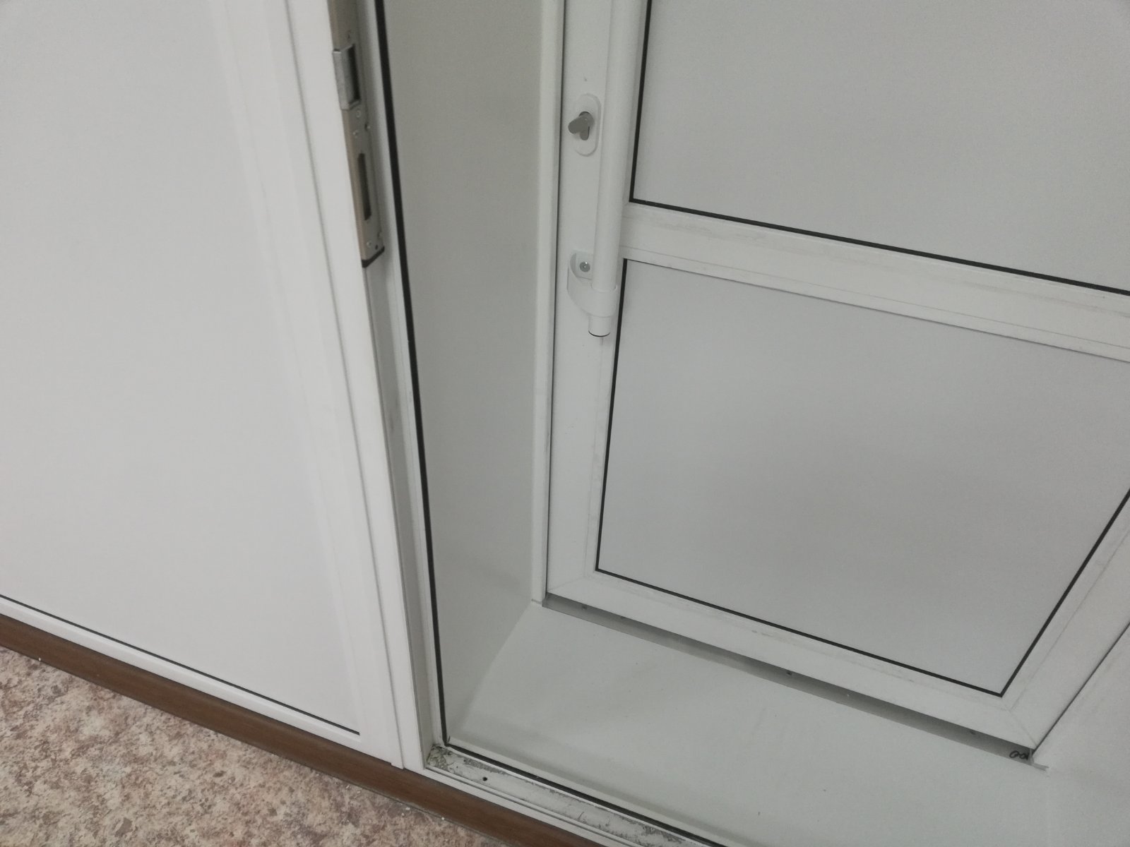 https://syktyvkar.delaem-okna.ru/storage/app/uploads/public/63f/486/32e/63f48632e5eac214401767.jpg